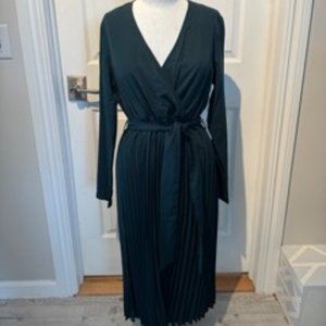 Emerald Pleated Midi Dress